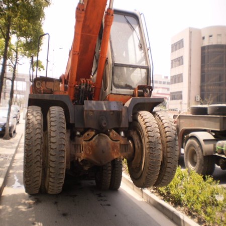 HITACHI EX160WD