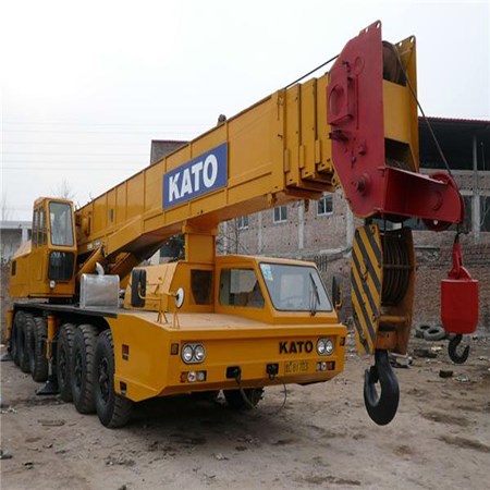 80ton kato mobile crane