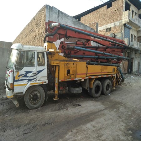 Used Putzmeister M 36-4 Boom Placer Concrete Pump for Sale