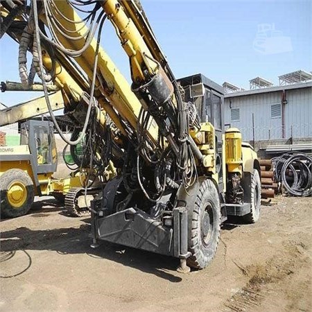 Used ATLAS COPCO- ROCKET BOOMER L2C- A040- Drilling Rig for sale