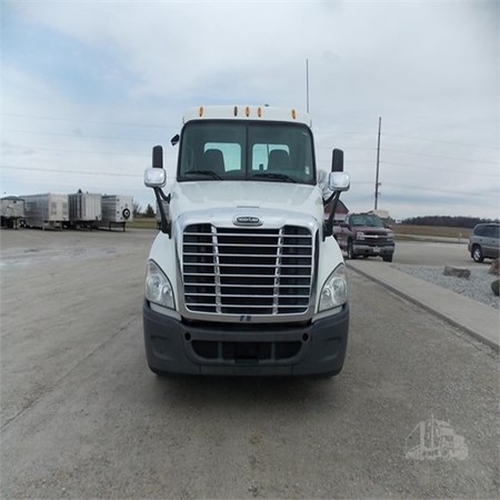 Used CASCADIA 125 Heavy Duty Trucks – FREIGHTLINER for Sale