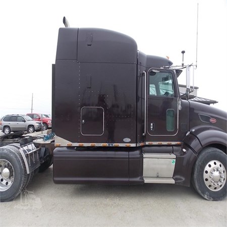 Used PETERBILT 386 Heavy Duty Truck for Sale
