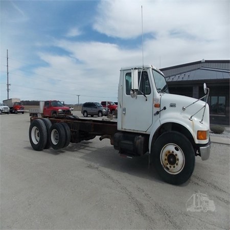 Used INTERNATIONAL 4900 Heavy Duty Truck for Sale