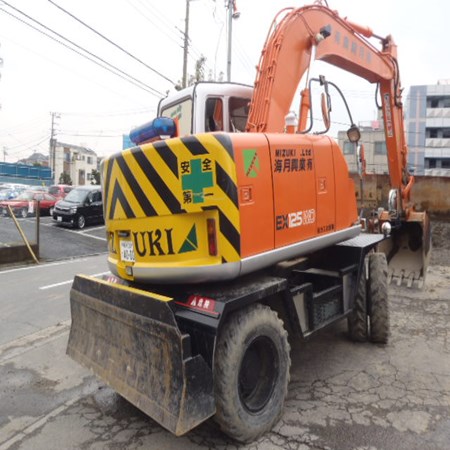 ROUGH TERRAIN CRANE