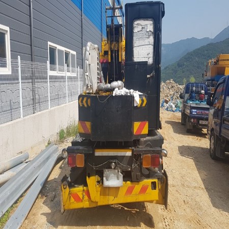 4.9 TON TADANO AT CRANE TS-75M-1 YEAR:1991(STOCK:FB3447)
