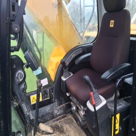Used JCB JS220 Excavator at Bedfordshire for Sale