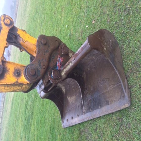 Used JCB JS220 Excavator at Bedfordshire for Sale