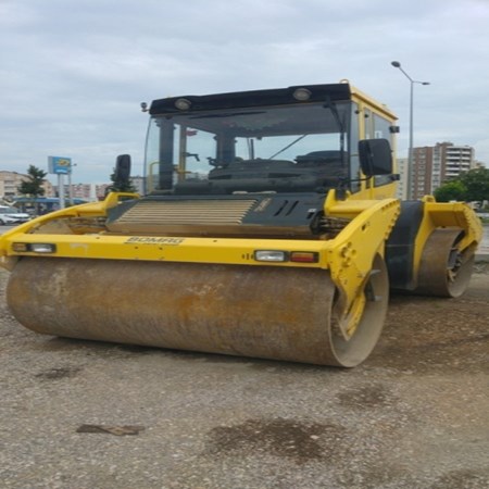 Used Bomag BW202AD-4 Asphalt Roller for sale