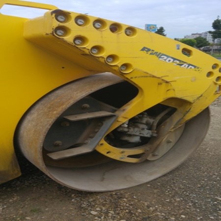 Used Bomag BW202AD-4 Asphalt Roller for sale
