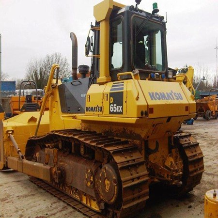 Komatsu D65EXL-15 Bulldozer