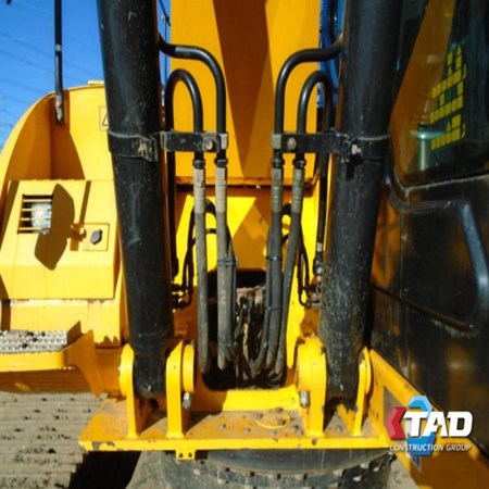 Used JS 220LC Crawler Excavator – JCB for Sale