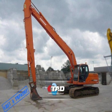 Doosan – DX225LC Used Long Reach Crawler Excavator for Sale