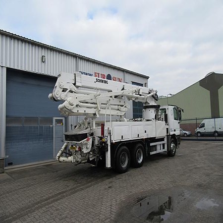 Used SCHWING S31 CONCRETE PUMP for sale