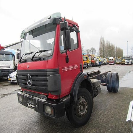 Used MERCEDES TRUCK-chasis cabine 4x3 RHD for sale
