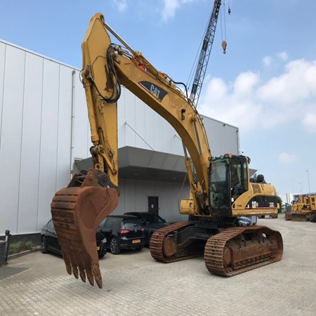 Used Caterpillar- 330CL Excavator for Sale