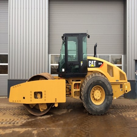 Used Caterpillar- CS76 Roller for Sale