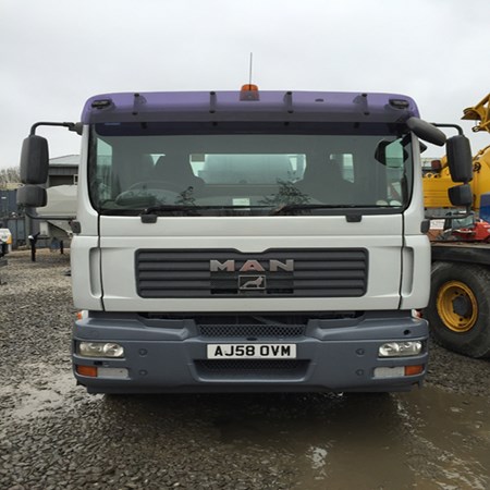 MAN / LIEBHERR 6/7m3 Year 2009 - Used Standard Transit Concrete Mixer in Good condition for Sale