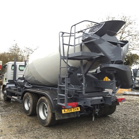 MAN / LIEBHERR 6/7m3 Year 2009 - Used Standard Transit Concrete Mixer in Good condition for Sale