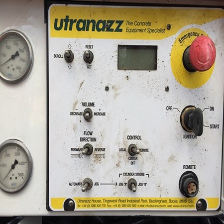 Used Concrete Line Pump for Sale : HYDROPUMP / IZUSU Model CS-46 - Year 2012 in Good Condition