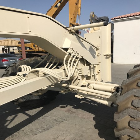 Year 1986 – 200 HP Caterpillar 14G Used Motor Grader for Sale