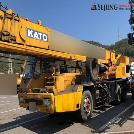 Used KATO NK200H-V Truck Mounted Crane for sale