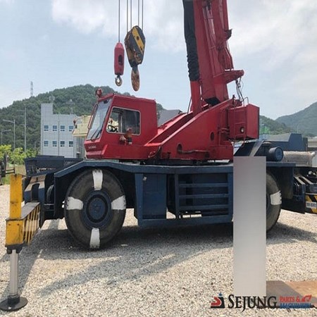 Used KATO KR-45H-V Rough Terrain Crane for sale
