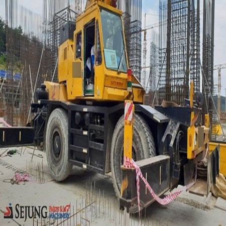 Used KATO KR-25H-V Rough Terrain Crane for sale