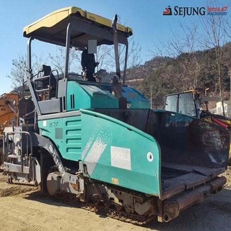 Used VOGELE SUPER1800-2 Tracked Paver for Sale