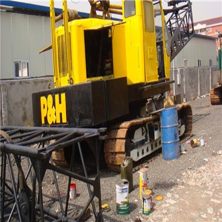 P&H 335 crawler crane