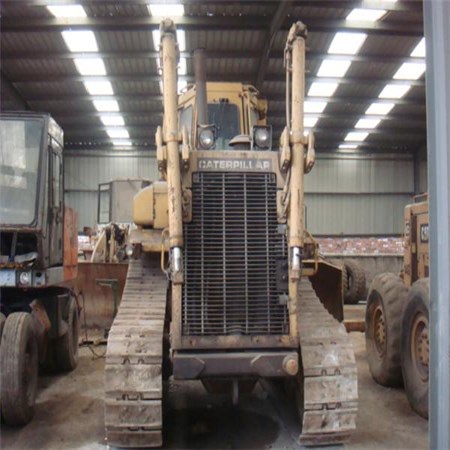 Caterpillar D7H bulldozer