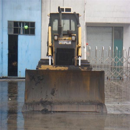 Caterpillar D6G bulldozer