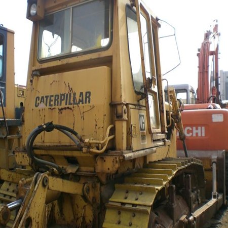 Caterpillar D6D bulldozer