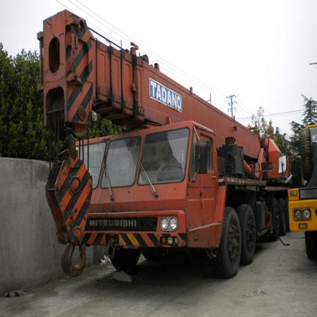 Tadano TG800E