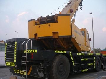 To sell:all terrain truck crane Kato KR-700