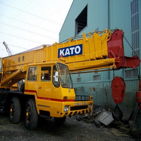 KATO 45 TON CRANE