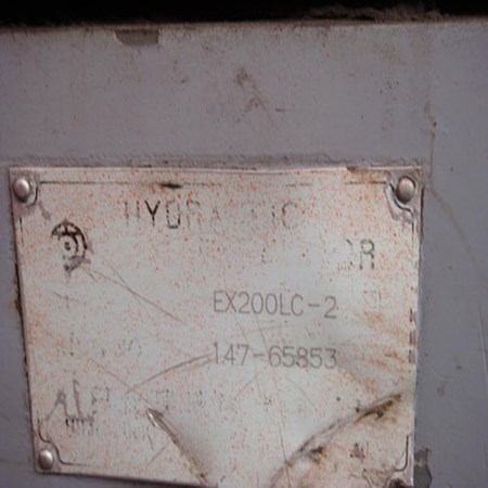 HITACHI EX200-2