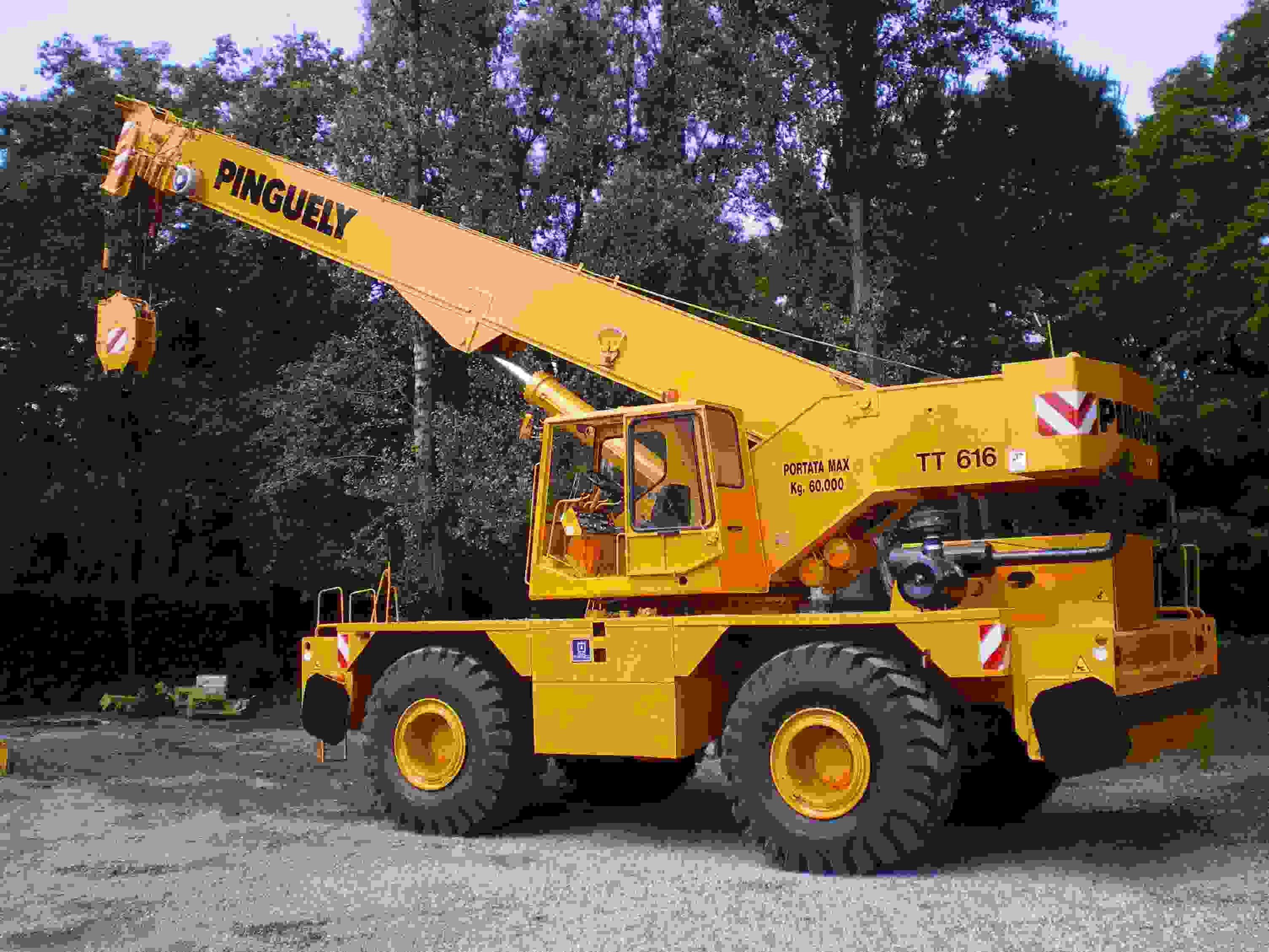 Pinguely - Haulotte TT616 (Capacity 60 ton)
