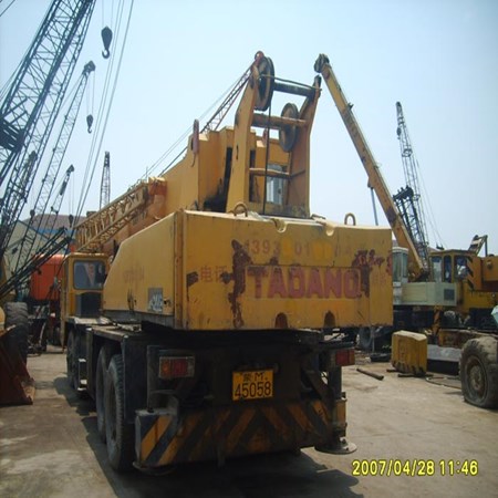 TADANO TL320E